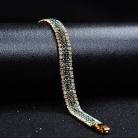 ❤️ NEW Blue & Clear Rhinestone 4 Strand Bracelet - Picture 6 of 6